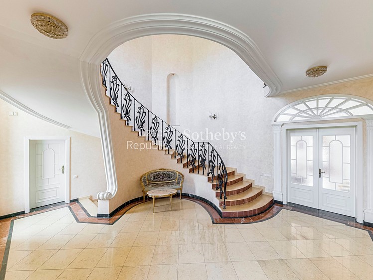 Prodej domu, 975 m² (5 z 23)