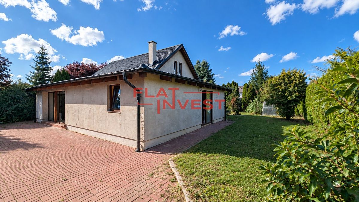 Prodej rodinného domu 150 m², pozemek 896 m² – fotografie 2