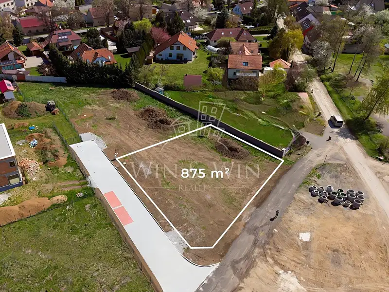 Prodej stavebního pozemku 875 m², Úhonice – náhled fotky 1