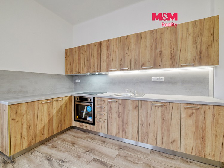 Gewerbefläche zum Kauf, 218 m² (1 von 30)