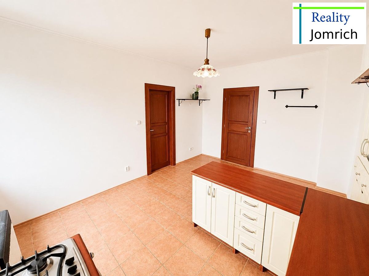 Pronájem bytu 2+kk 42 m² – fotografie 4