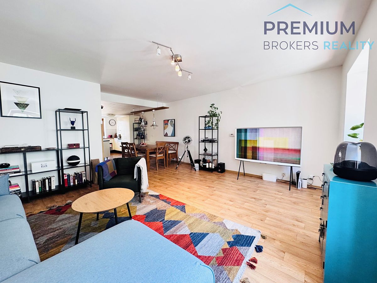 Pronájem rodinného domu 150 m², pozemek 135 m² – fotografie 3