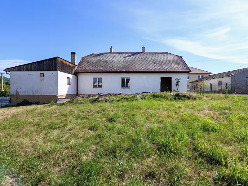 Prodej rodinného domu 218 m², pozemek 567 m², Dobřív – náhled fotky 3