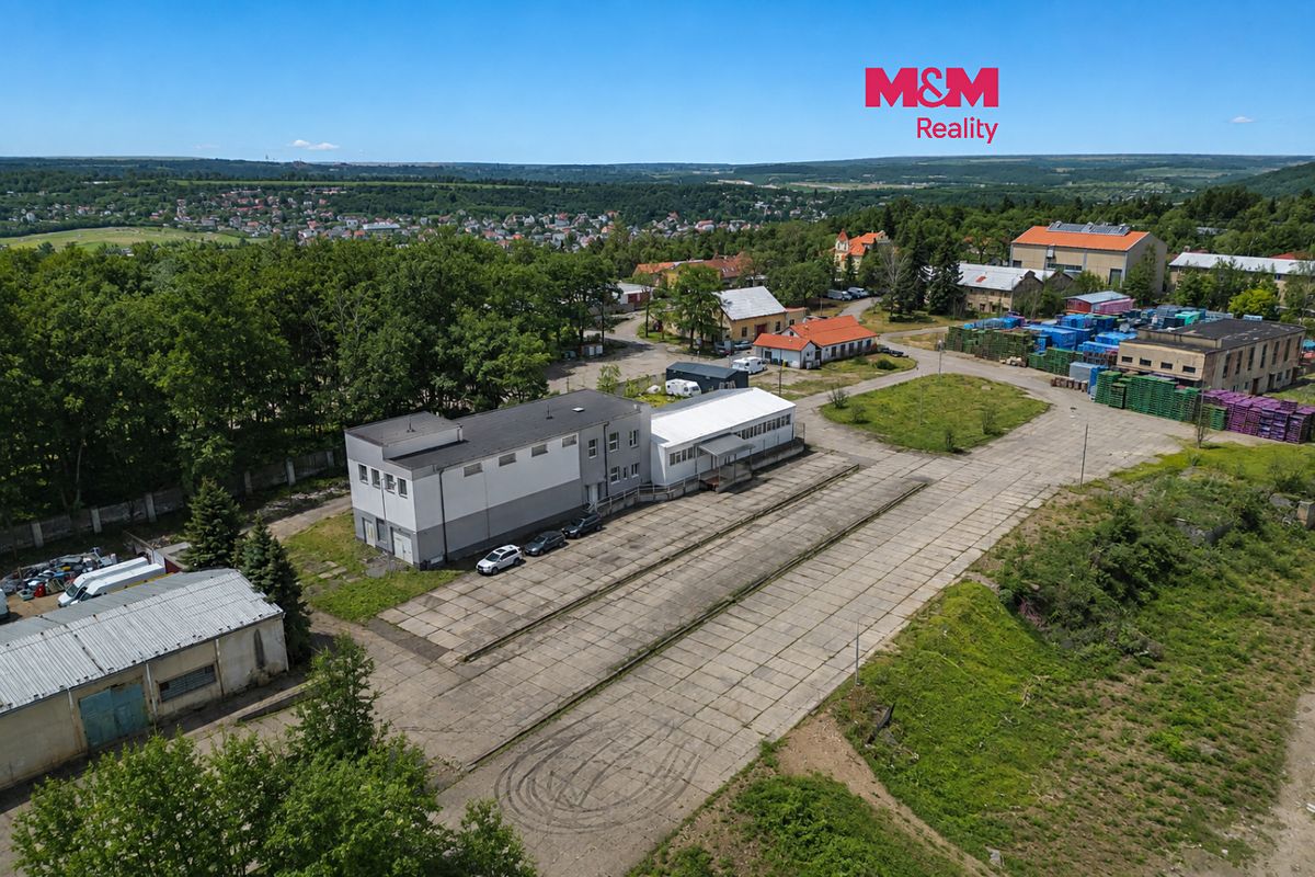 Pronájem pozemku 1000 m²