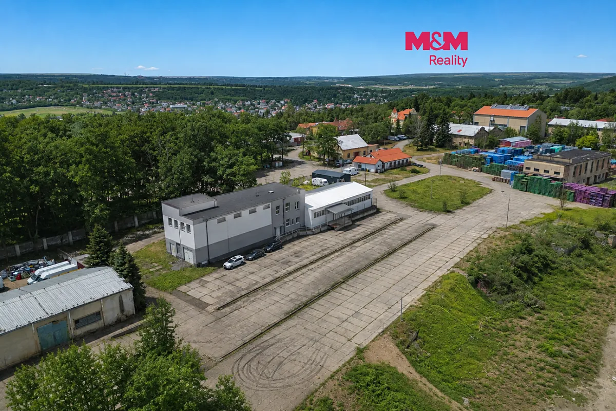 Pronájem pozemku 1000 m²
