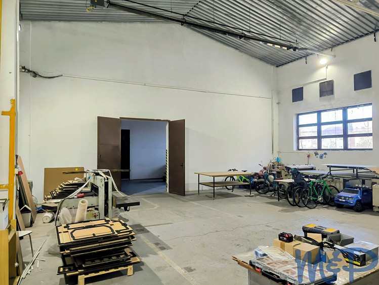 Комерційне приміщення в оренду, 461 м² (15 з 21)