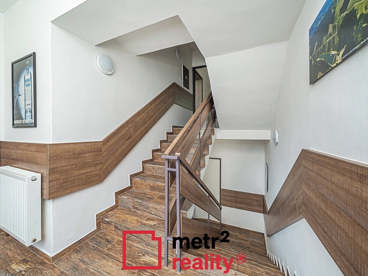 Комерційне приміщення на продаж, 330 м² (26 з 29)