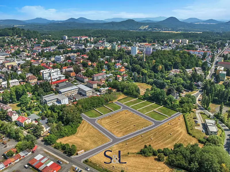 Prodej stavebního pozemku 602 m², Nový Bor – náhled fotky 2
