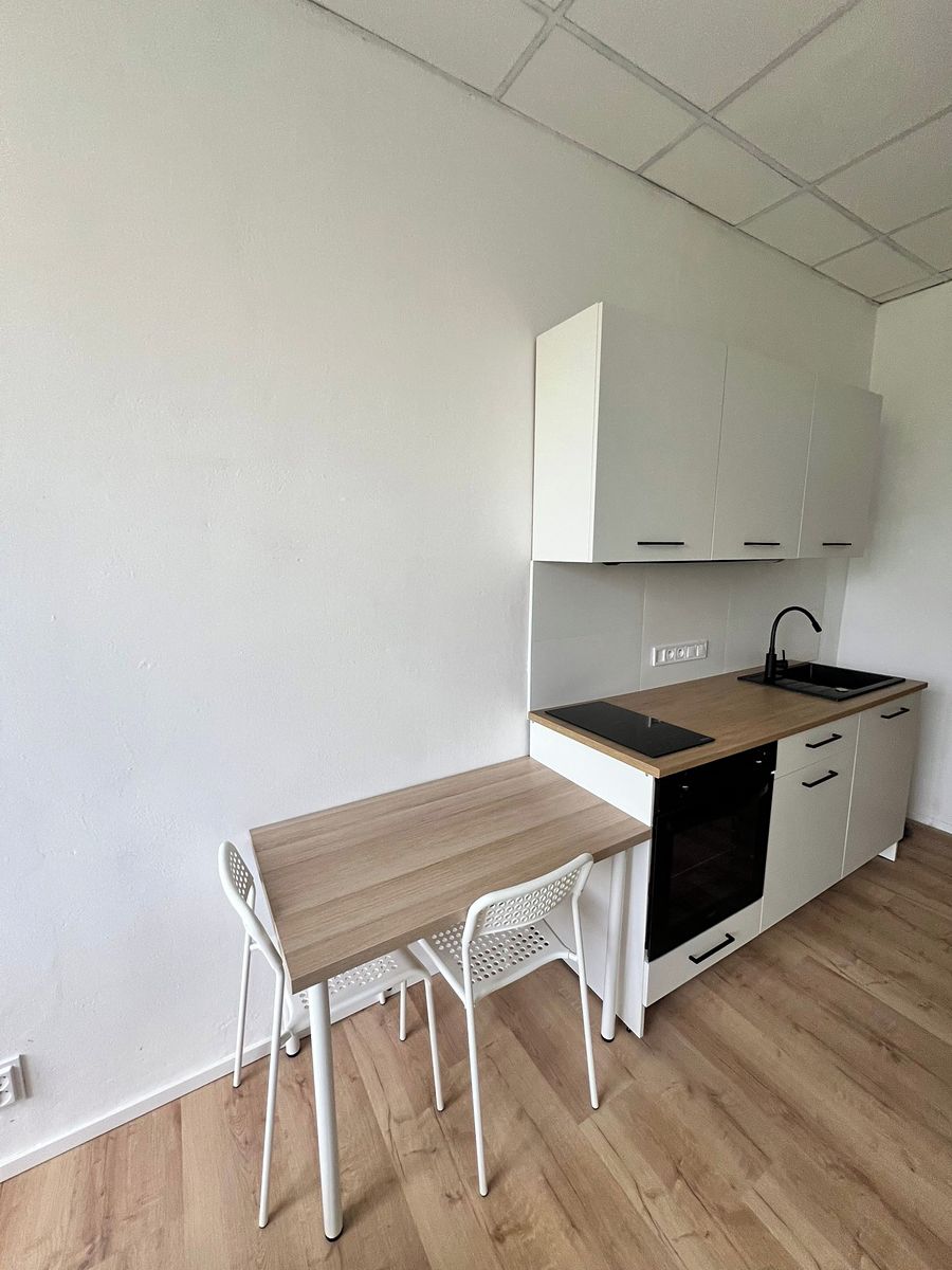 Pronájem bytu 1+kk 22 m² – fotografie 5