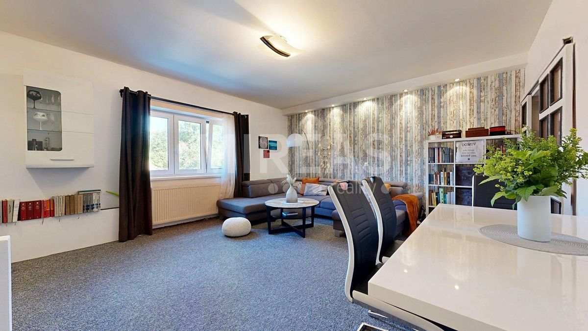 Prodej rodinného domu 162 m², pozemek 112 m² – fotografie 2