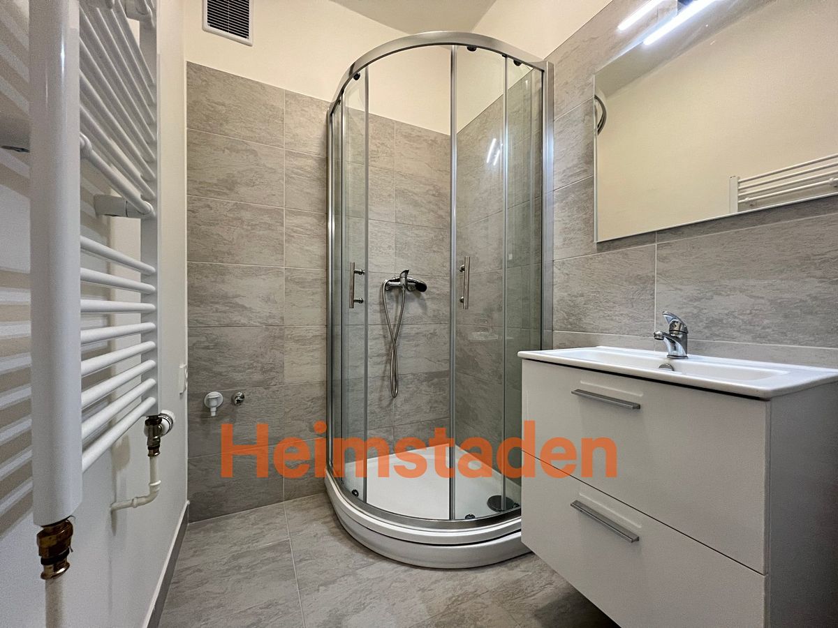 Pronájem bytu 2+1 56 m² – fotografie 4