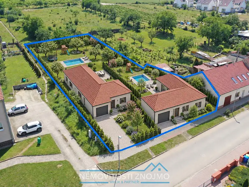 Prodej rodinného domu 284 m², pozemek 1670 m², Pavlov – náhled fotky 3