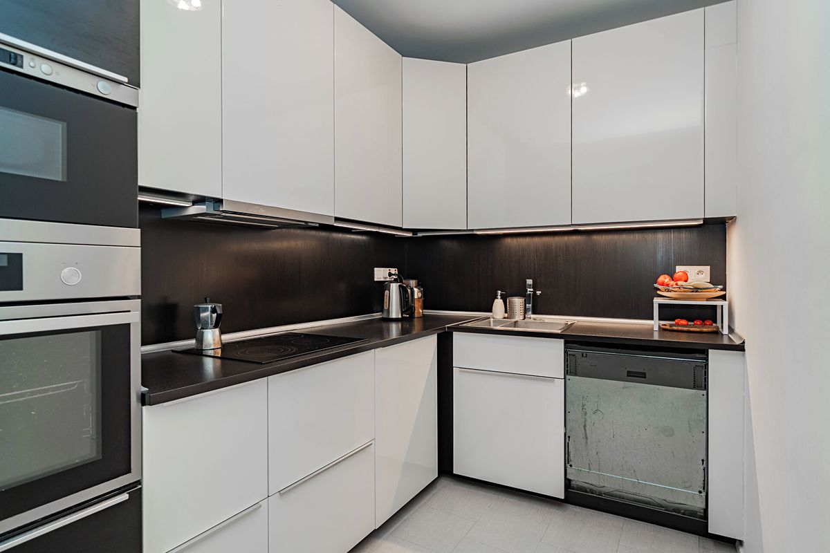 Pronájem bytu 3+kk 86 m² – fotografie 2