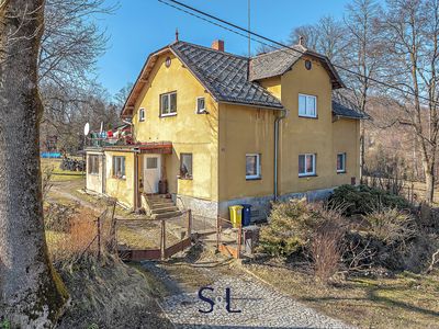 Prodej rodinného domu 180 m², pozemek 1248 m²