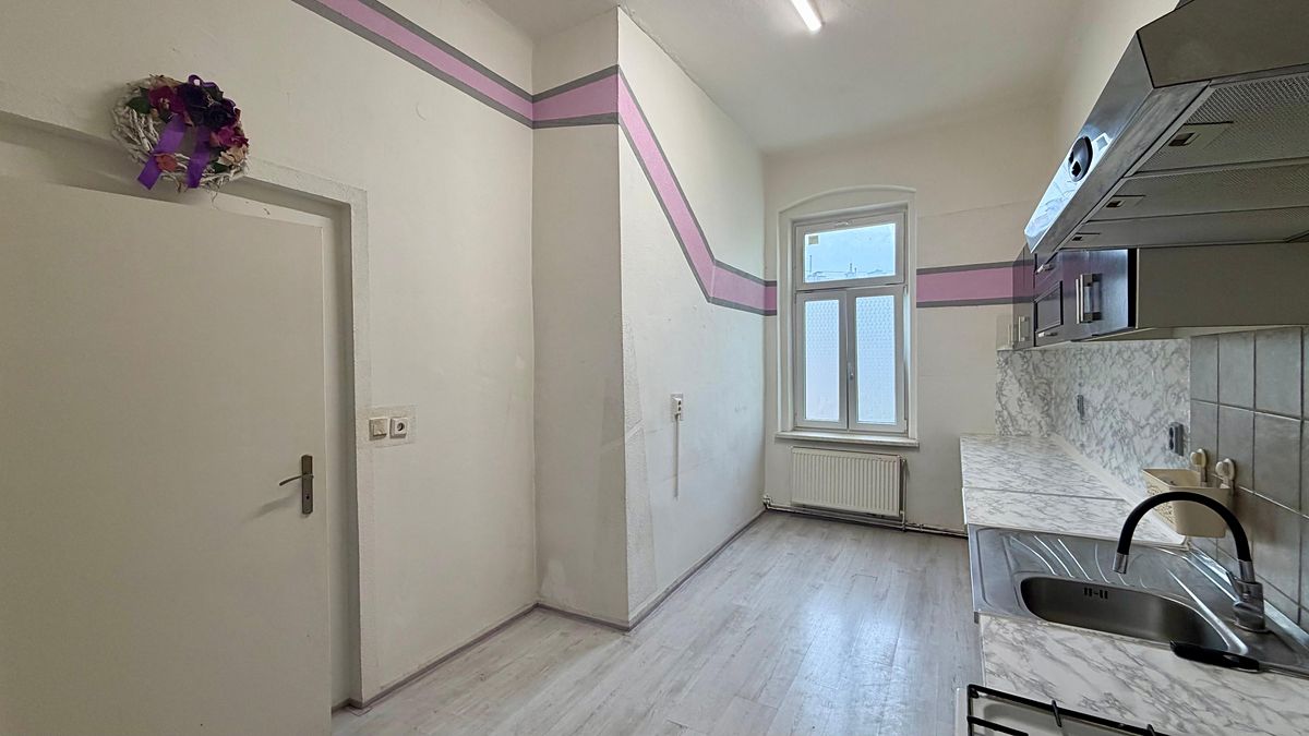 Pronájem bytu 2+1 68 m² – fotografie 2