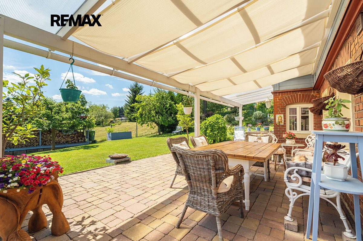 Prodej rodinného domu 250 m², pozemek 2004 m² – fotografie 5