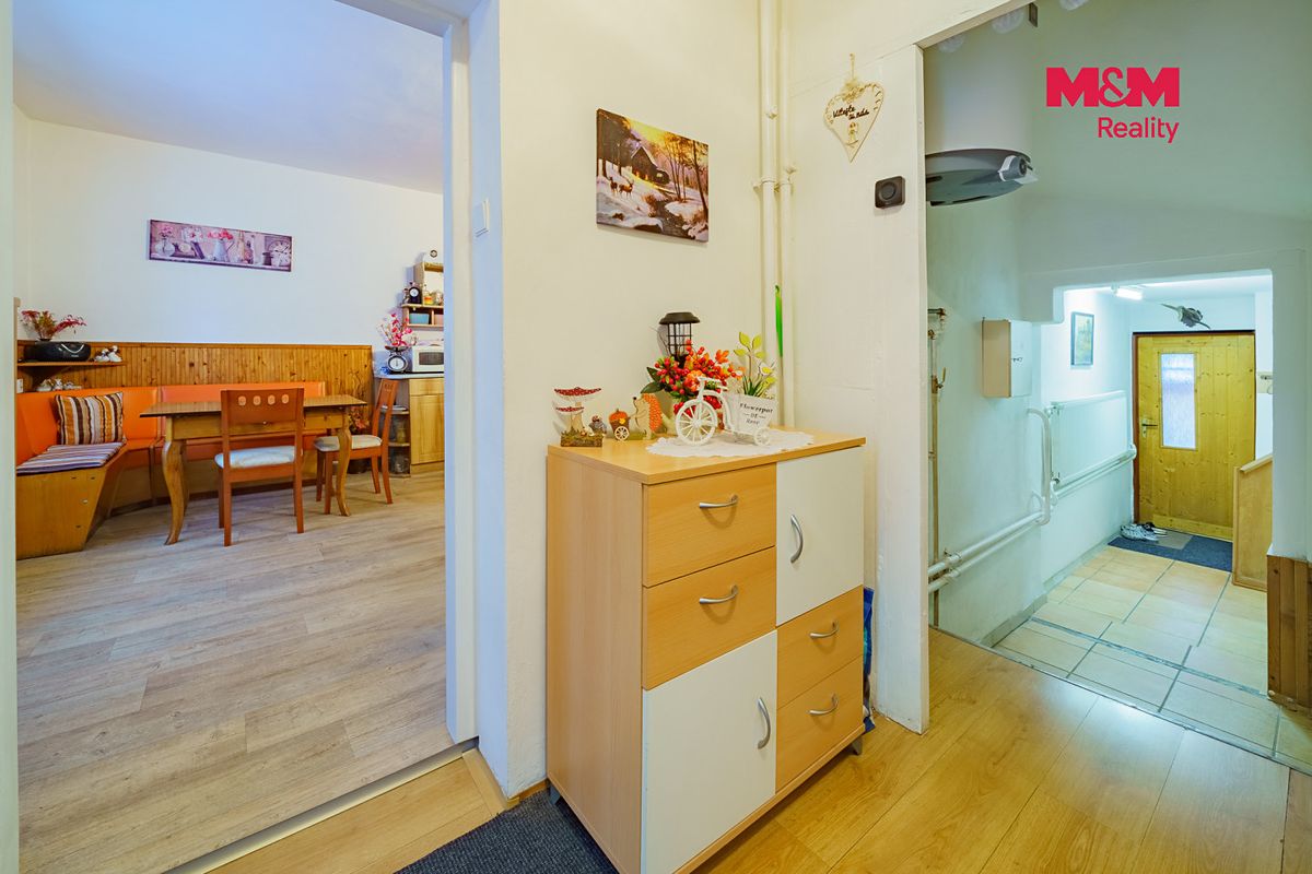 Prodej rodinného domu 92 m², pozemek 178 m² – fotografie 4