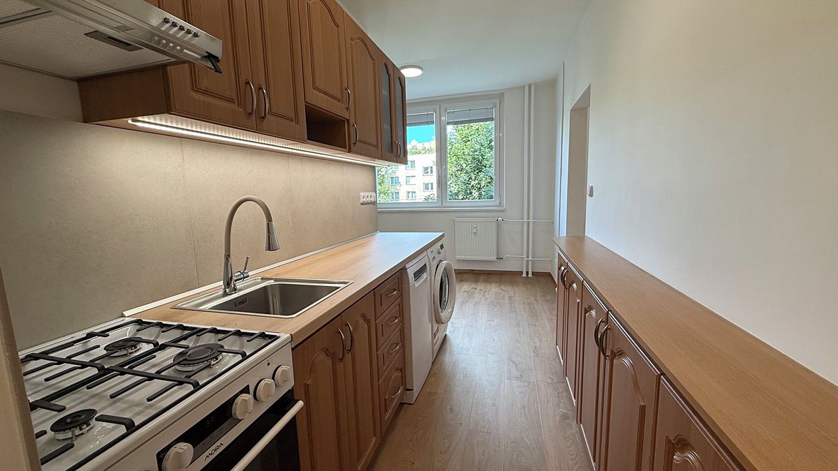 Pronájem bytu 2+1 63 m² – fotografie 5