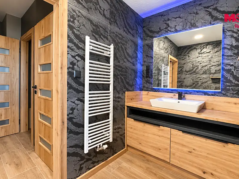 Pronájem bytu 2+1 65 m², Louny – náhled fotky 2