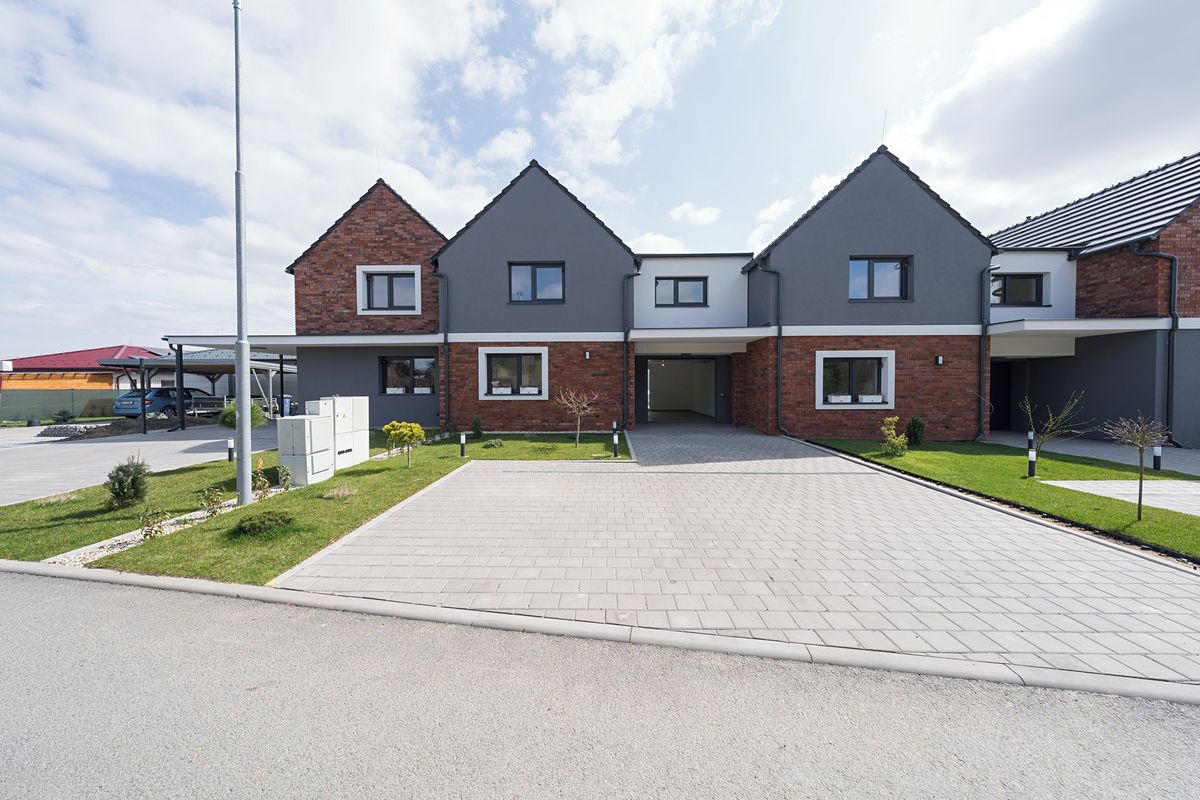 Prodej rodinného domu 138 m², pozemek 242 m²