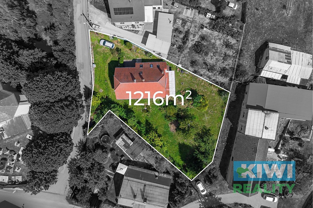 Prodej rodinného domu 120 m², pozemek 1216 m² – fotografie 2