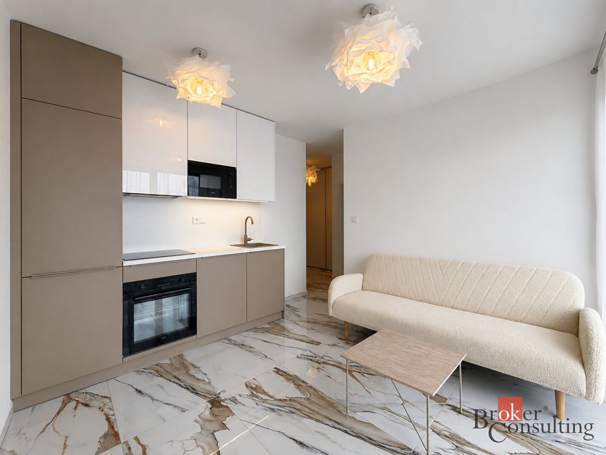 Pronájem bytu 2+kk 36 m² – fotografie 3