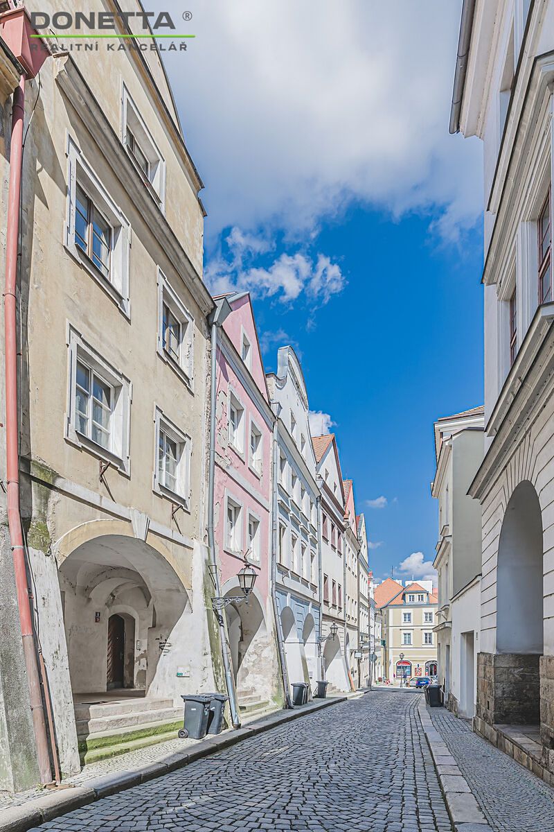 Pronájem bytu 2+kk 52 m² – fotografie 2