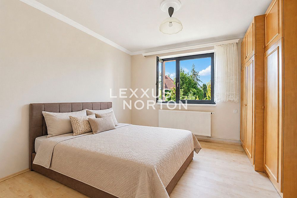Pronájem rodinného domu 480 m², pozemek 483 m² – fotografie 4