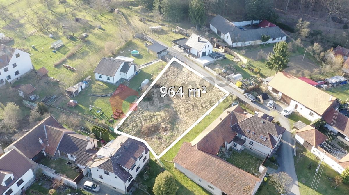 Prodej stavebního pozemku 964 m²