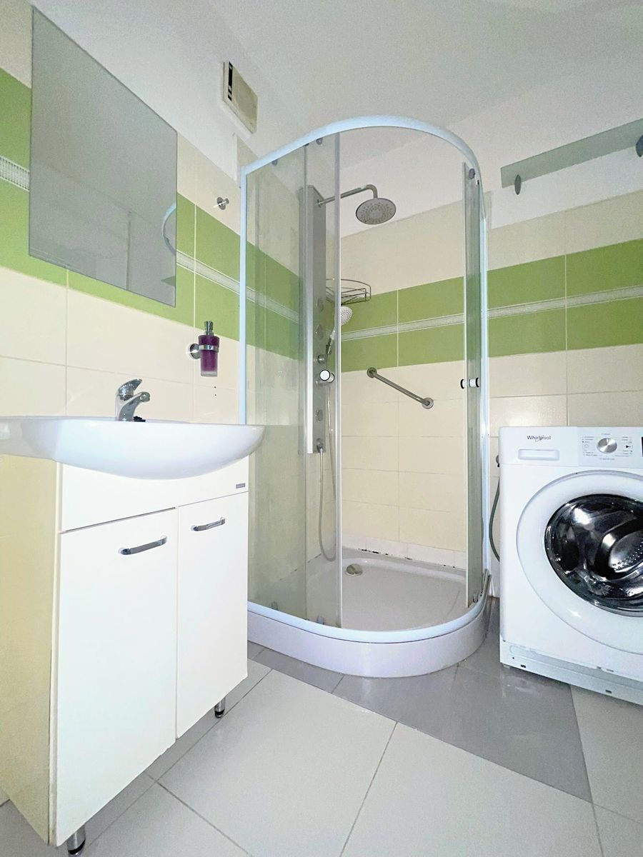 Pronájem bytu 2+kk 43 m² – fotografie 3