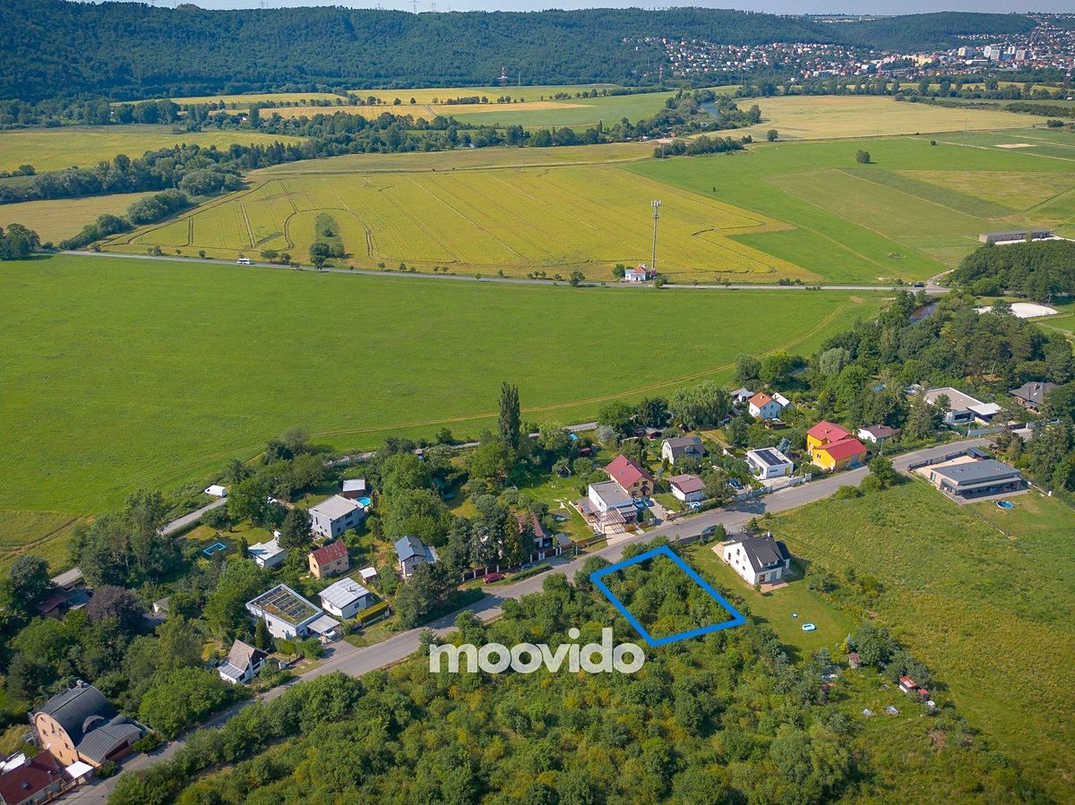 Prodej stavebního pozemku 744 m² – fotografie 4