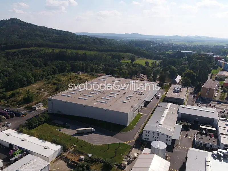 Pronájem výrobní haly, prostoru 7066 m², Zákupy – náhled fotky 3