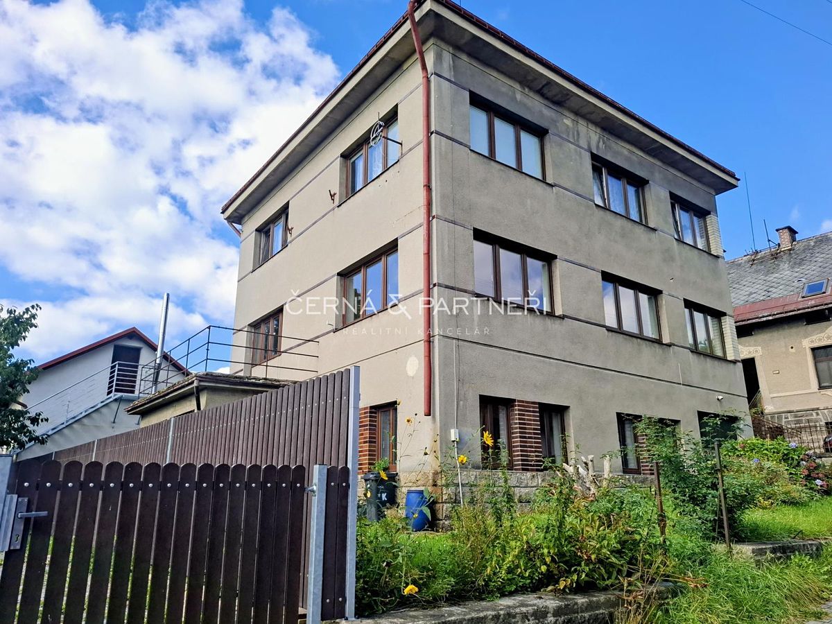 Prodej vícegeneračního domu 189 m², pozemek 817 m²