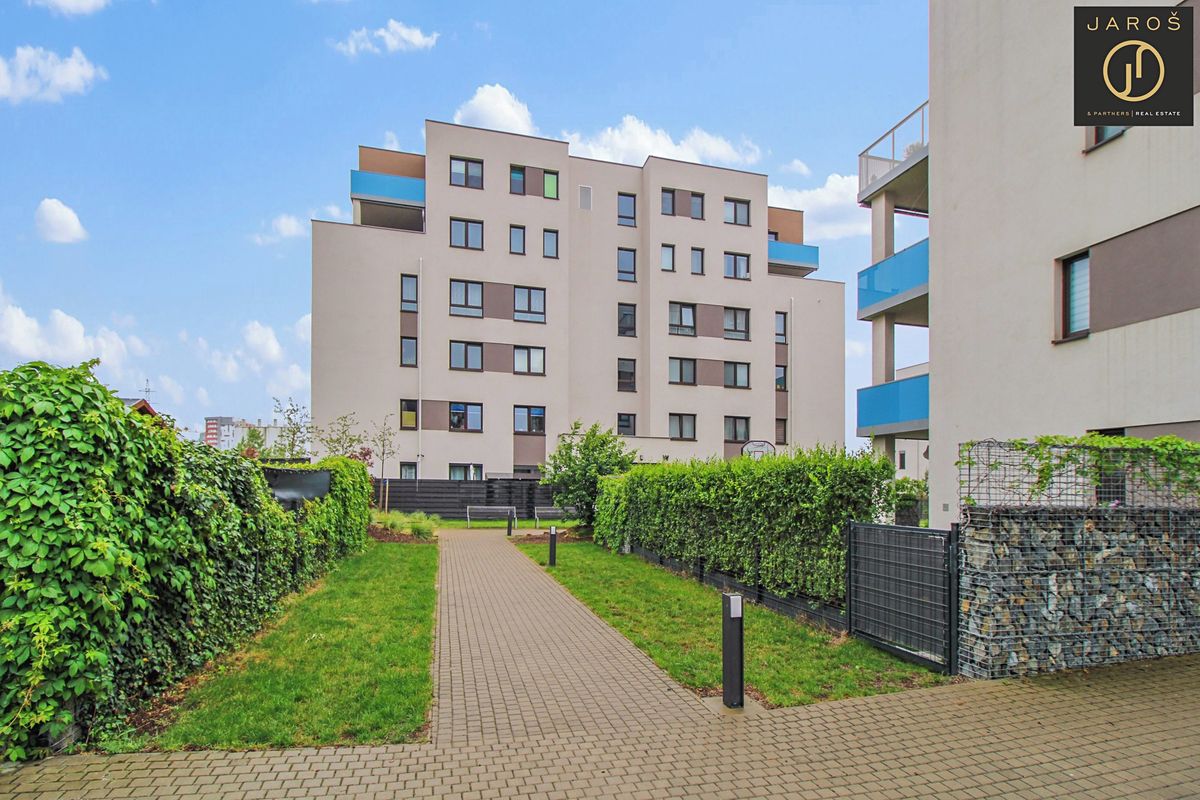Pronájem bytu 2+kk 58 m²