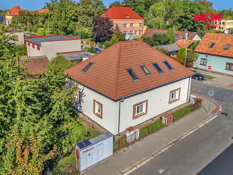 Prodej rodinného domu 150 m², pozemek 488 m², Holice – náhled fotky 2