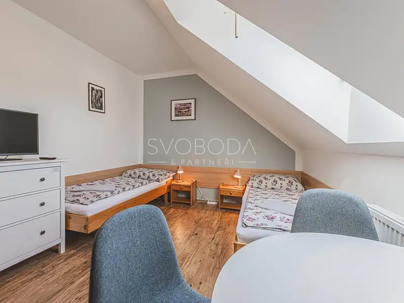Prodej ubytovacího zařízení 915 m², Hradec Králové – náhled fotky 3