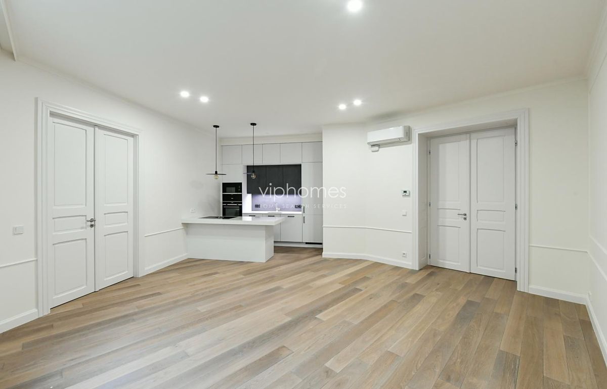 Pronájem bytu 4+kk 118 m² – fotografie 3