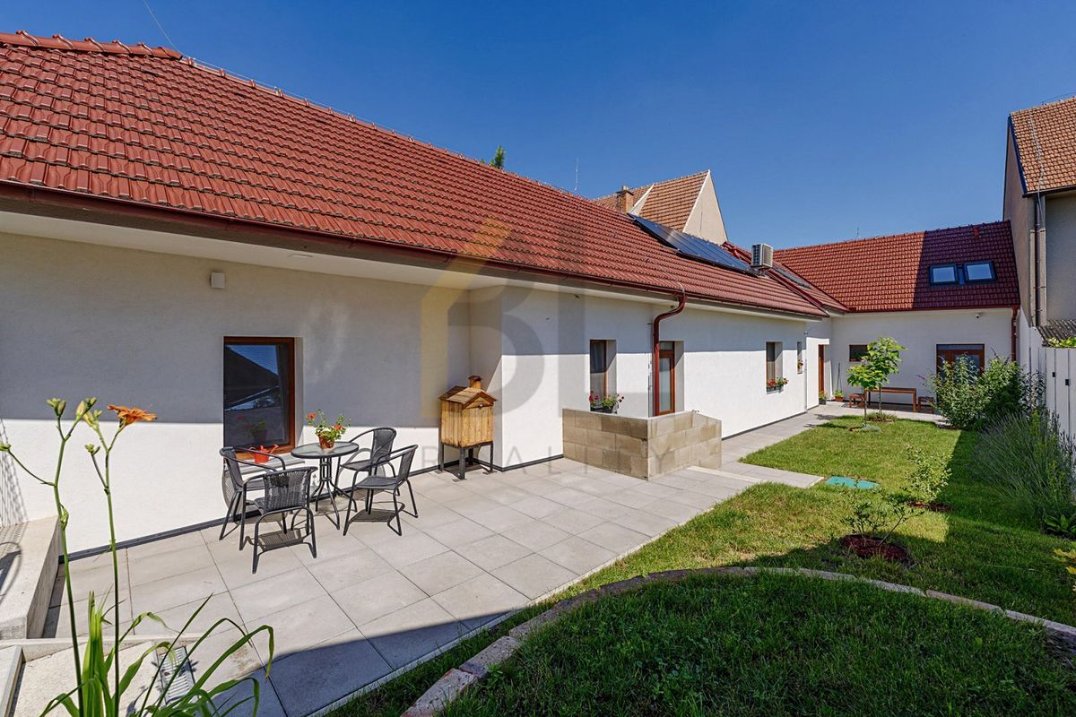 Prodej rodinného domu 164 m², pozemek 2943 m² – fotografie 2