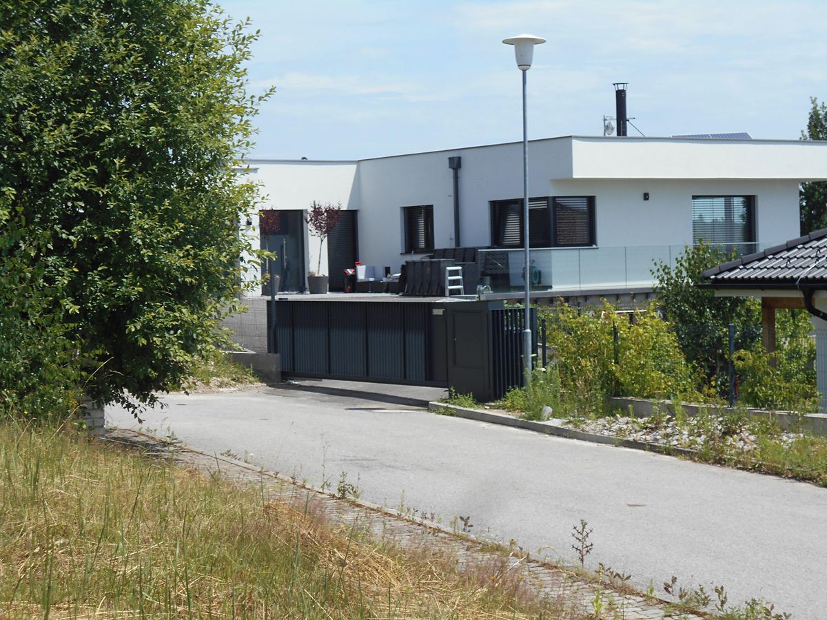 Prodej stavebního pozemku 1184 m² – fotografie 3