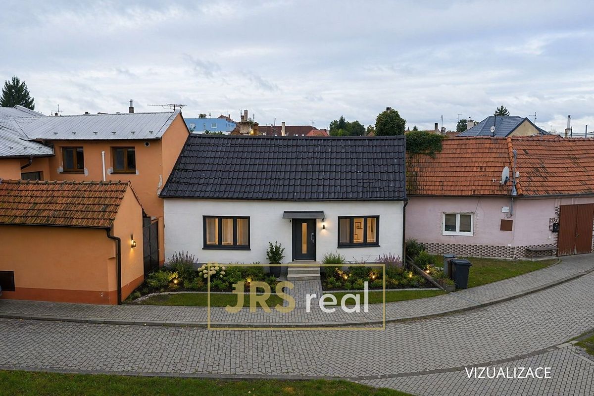 Prodej rodinného domu 165 m², pozemek 220 m² – fotografie 2