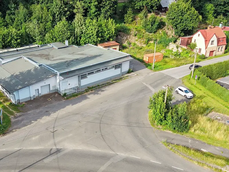 Prodej skladového prostoru 950 m², Tanvald – náhled fotky 2