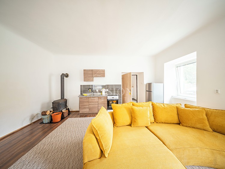 Prodej komerčního prostoru, 284 m² (2 z 46)