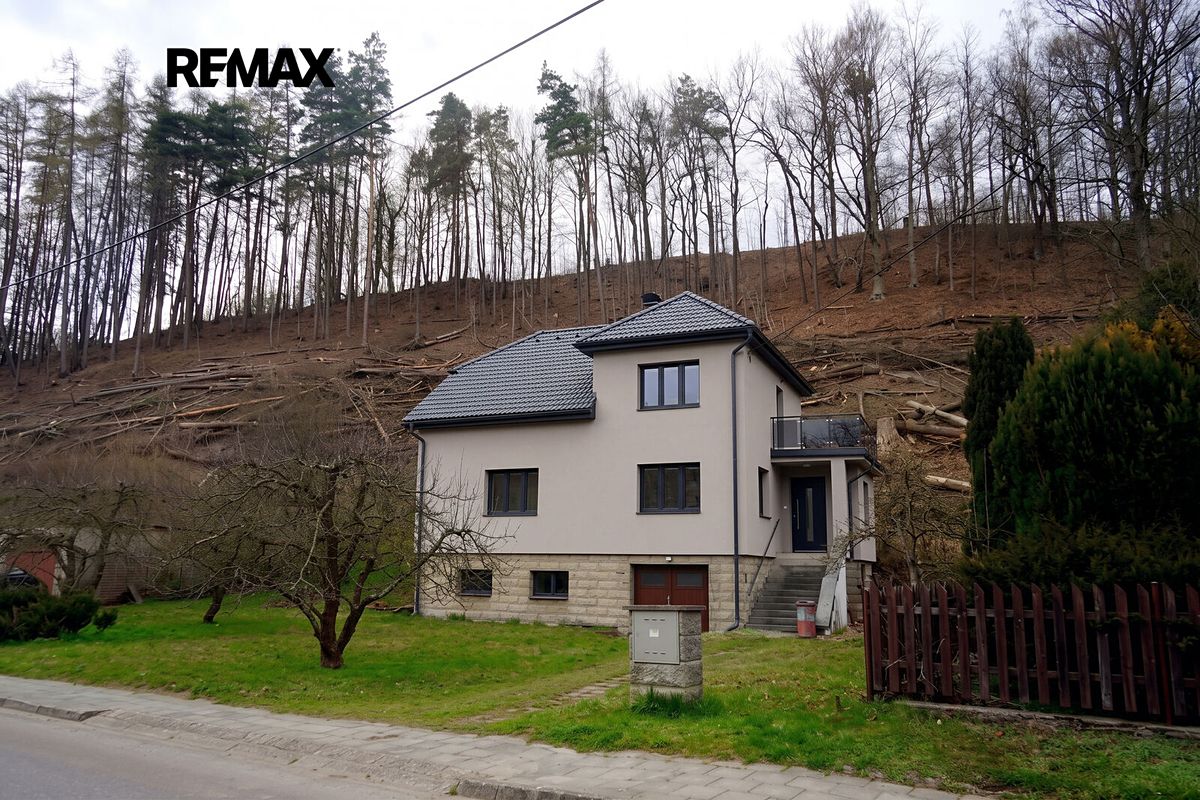 Prodej rodinného domu 115 m², pozemek 555 m² – fotografie 2