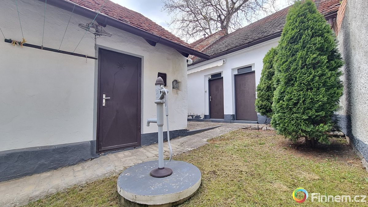 Prodej rodinného domu 70 m², pozemek 174 m² – fotografie 3