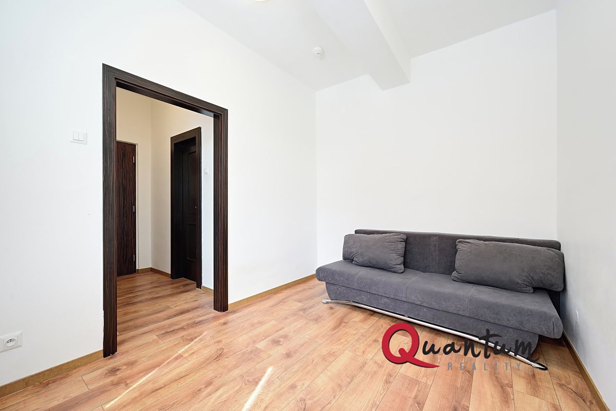 Prodej bytu 1+kk 19 m² – fotografie 3