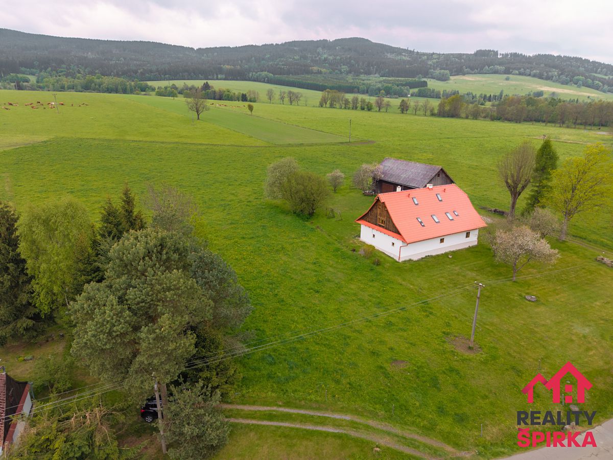 Prodej stavebního pozemku 1900 m² – fotografie 3
