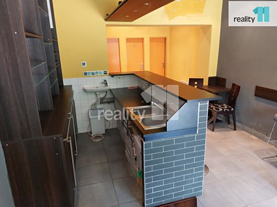 Pronájem komerčního prostoru, 34 m² (3 z 14)
