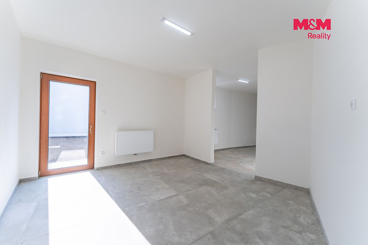 Prodej rodinného domu 310 m², pozemek 310 m² – fotografie 4
