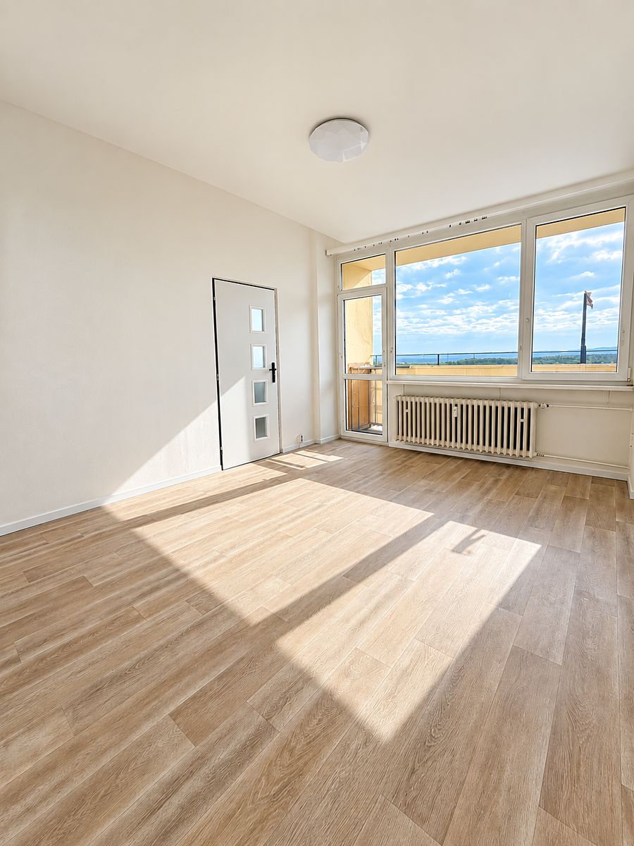 Pronájem bytu 3+1 70 m² – fotografie 3