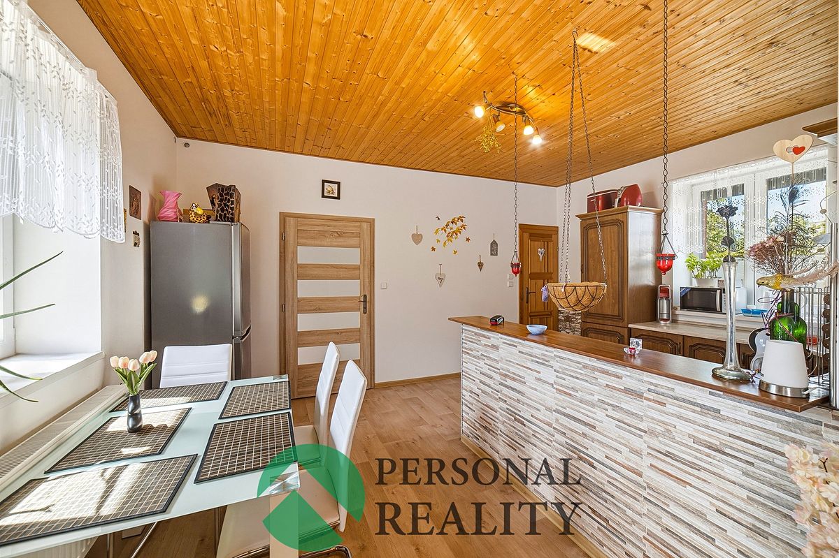 Prodej rodinného domu 110 m², pozemek 80 m² – fotografie 2